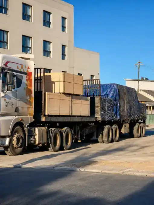 Long-distance truck carrying shutterply loads